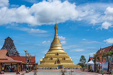 Wat Phra Baromathat